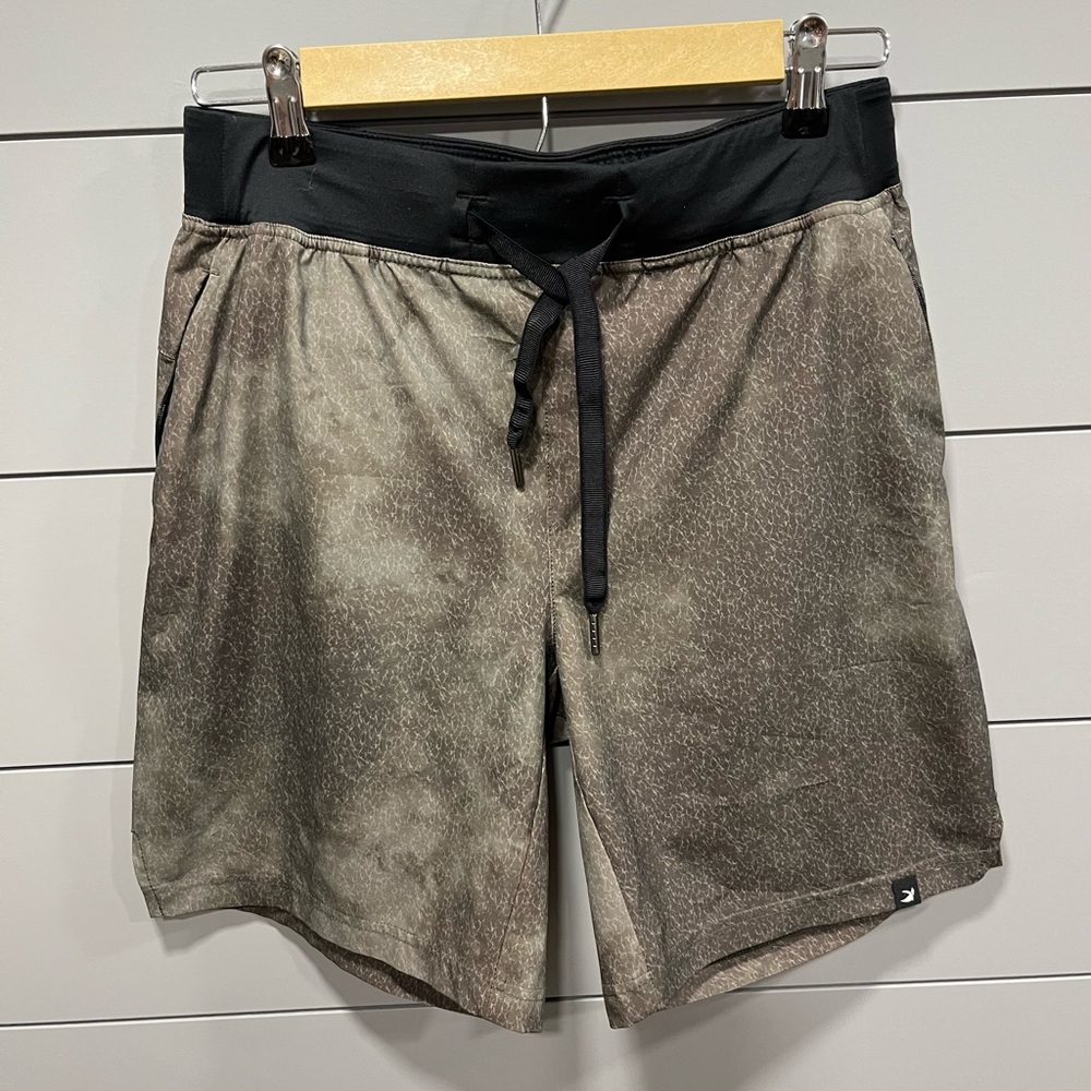 Glyder basketball shorts size small